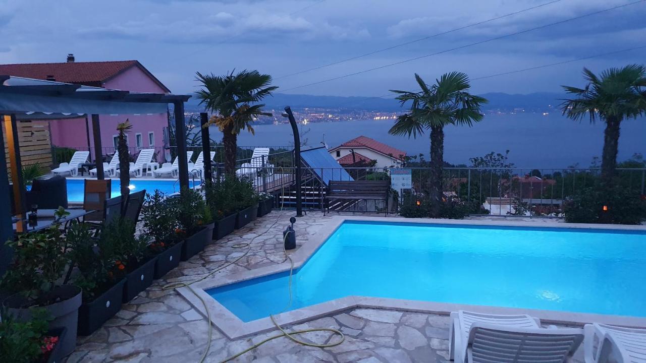 Apartments Kroatien Lovran Exteriör bild